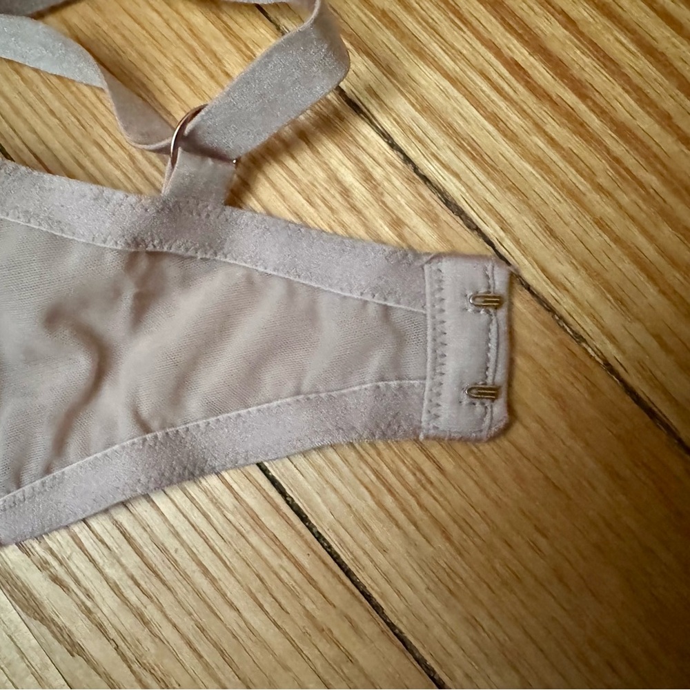 Victoria's Secret Very Sexy Bombshell Bra - Picture 9 of 9